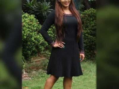 Sunita roleplaying as maid in Andheri for cleanup service available